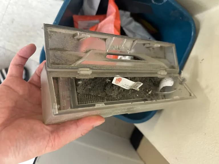 学校の教室でロボット掃除機を使う-3