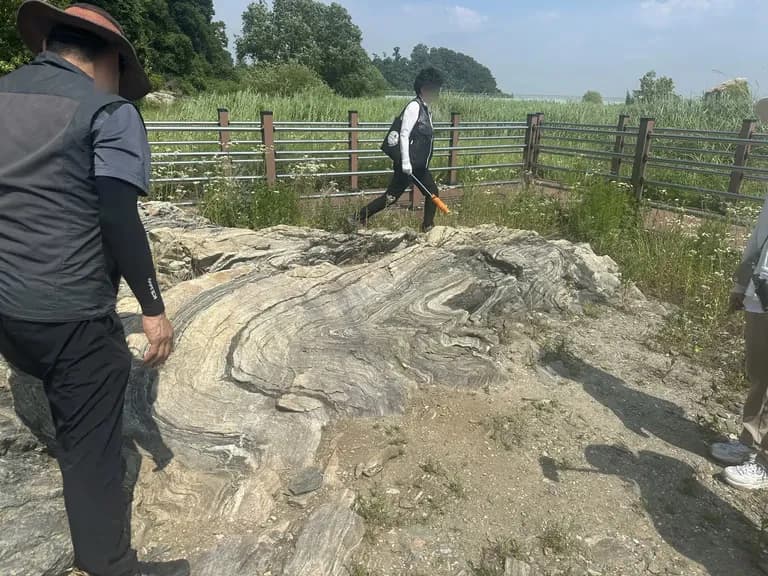 火星の恐竜の卵化石地、火星国際ジオパーク探訪記-25