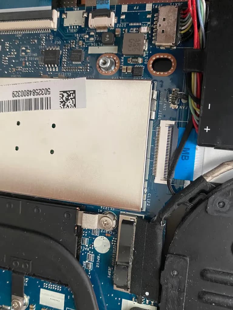 Actualización del Lenovo 320S-14IKB-4