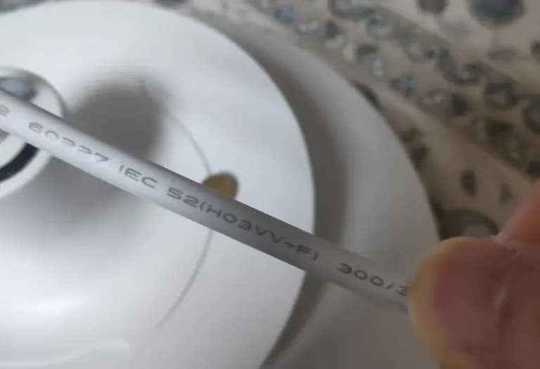 ペンダントライトの電線を延長する方法-2