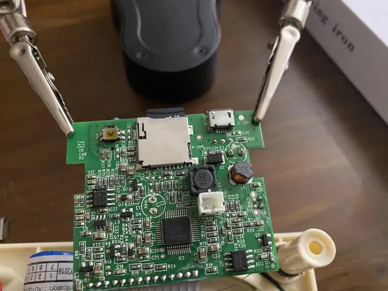 Reparación del Britz BA-C1 Plus con conector micro USB de 5 pines - Cambiándolo a tipo USB‑C-5