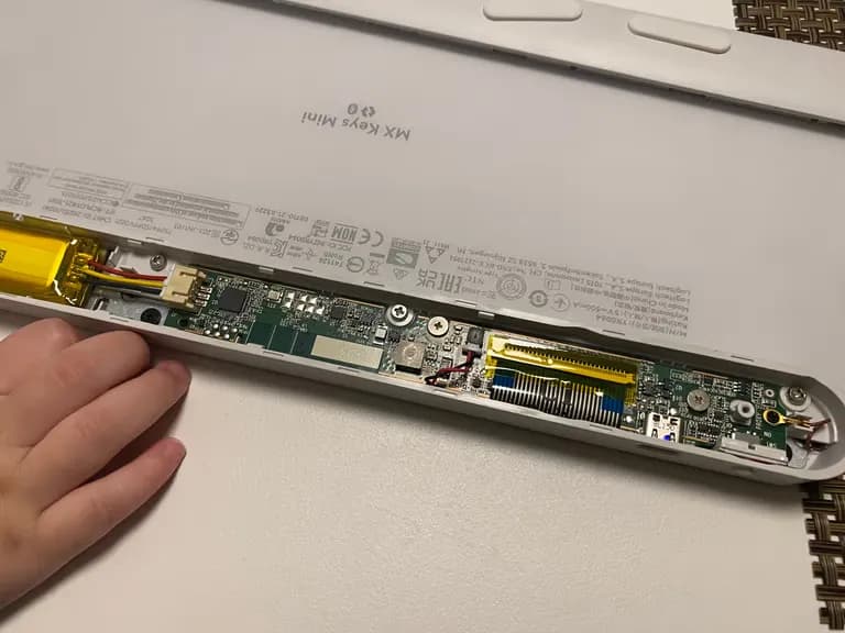 ロジクール MX Keys Mini 分解洗浄レビュー-6