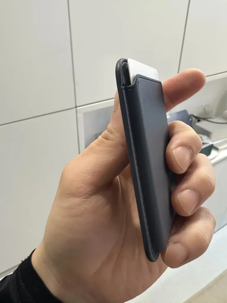 アリ発のiPhone MagSafeカードウォレットレビュー-5