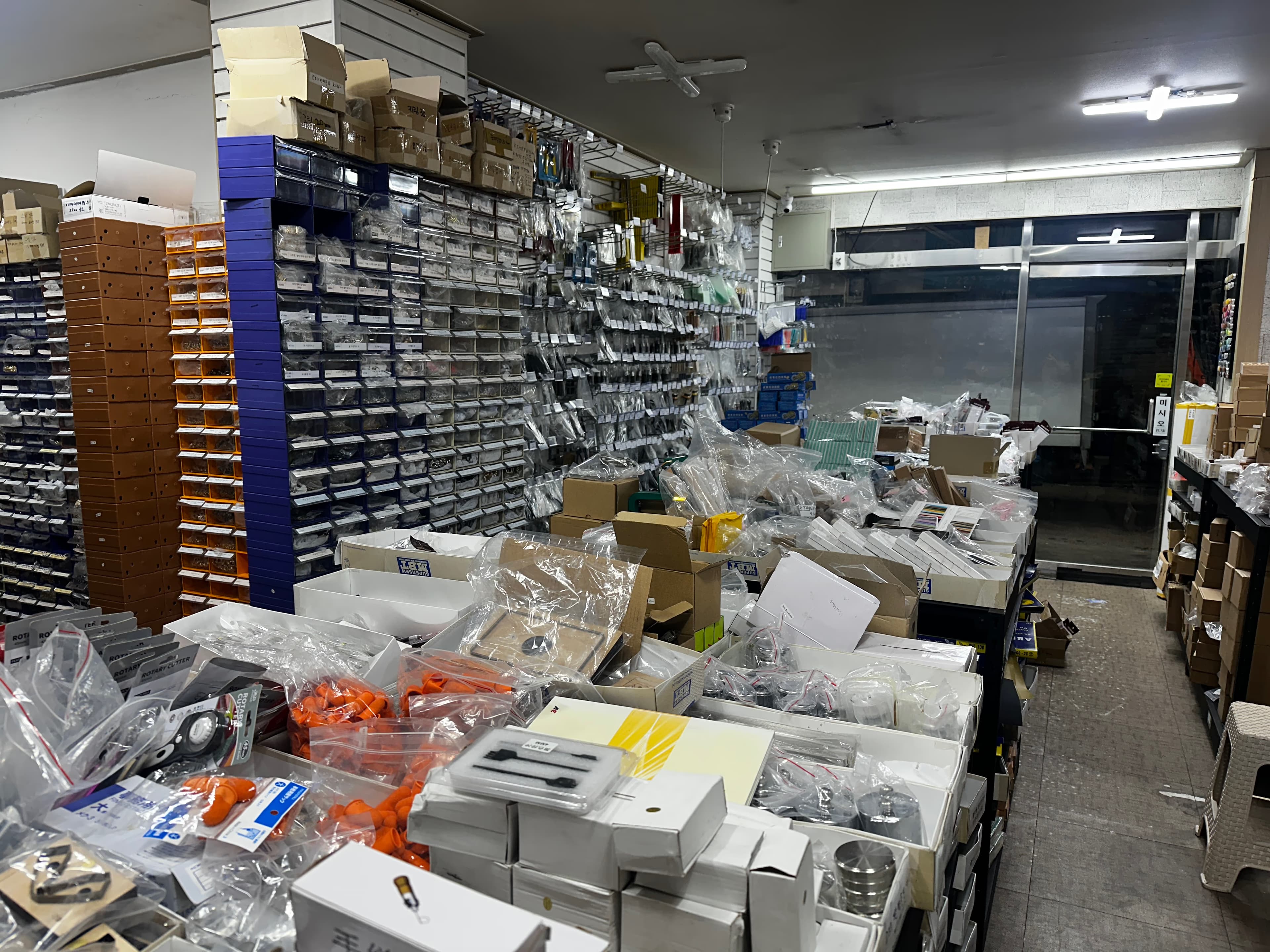 新設洞レザー市場探訪記-10