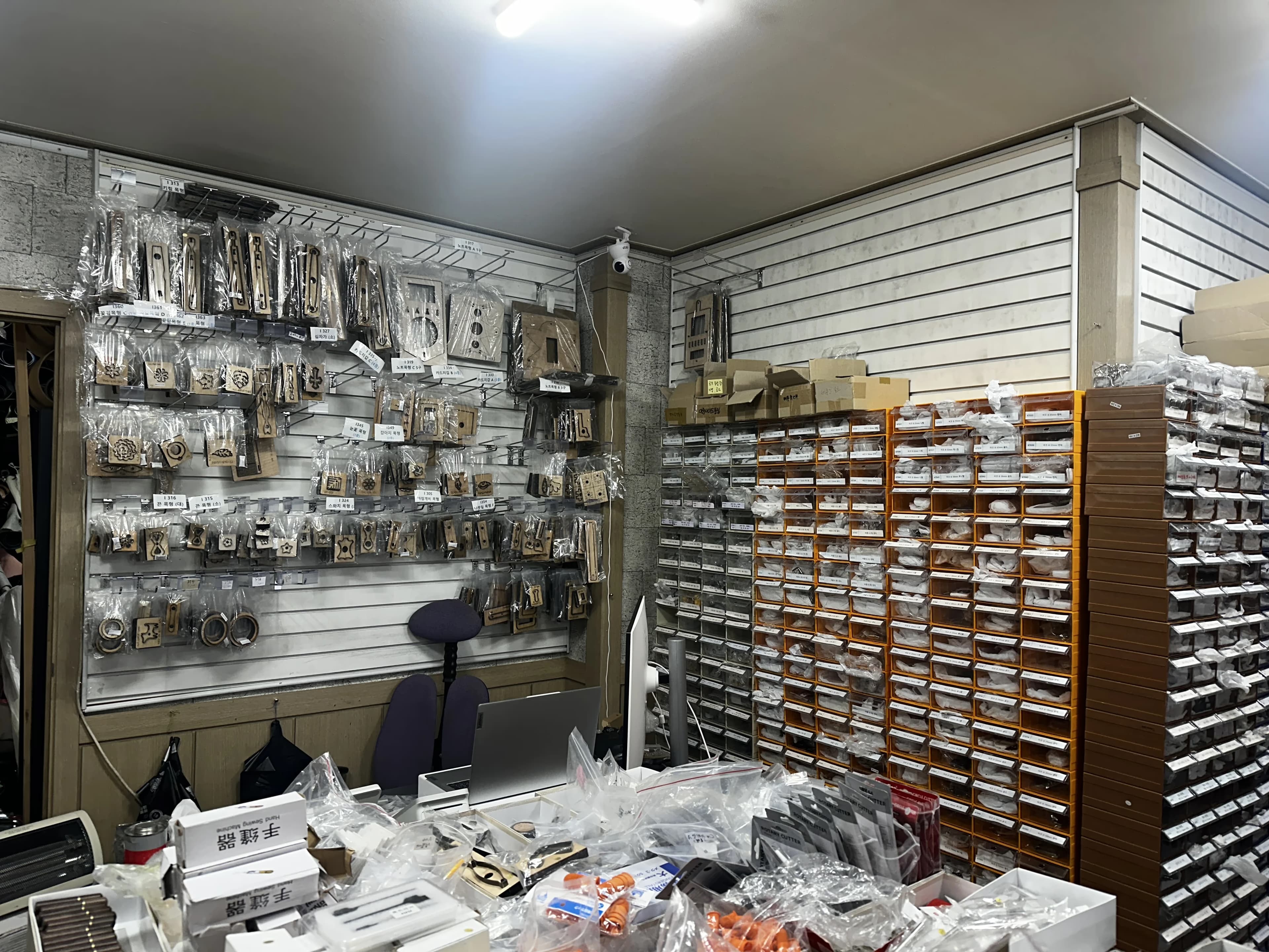 新設洞レザー市場探訪記-9