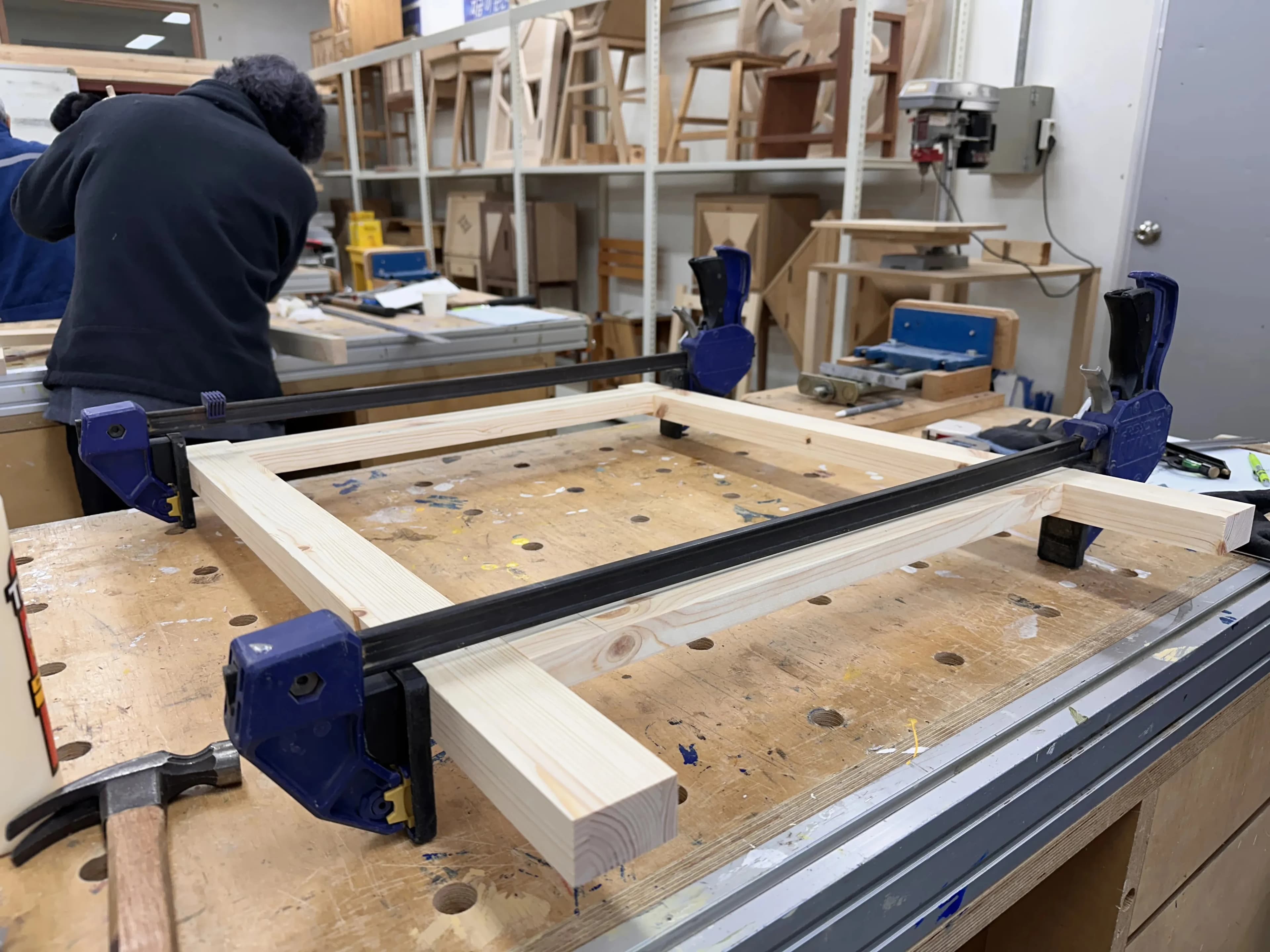 Reseña del curso de formación en un área especial de la Agencia Global para el Fomento de Habilidades (GIFA) - Formación en carpintería-37