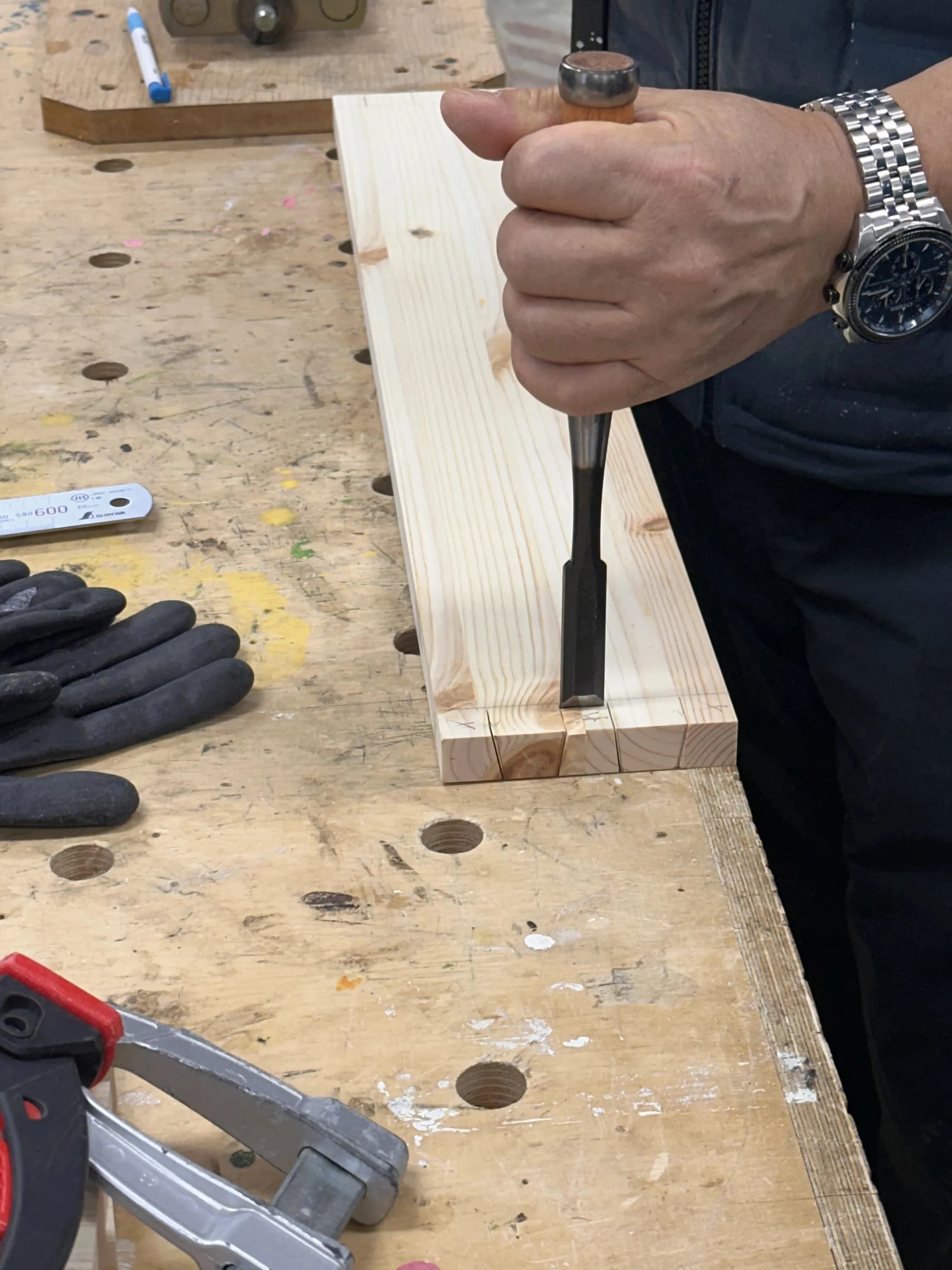 Reseña del curso de formación en un área especial de la Agencia Global para el Fomento de Habilidades (GIFA) - Formación en carpintería-40