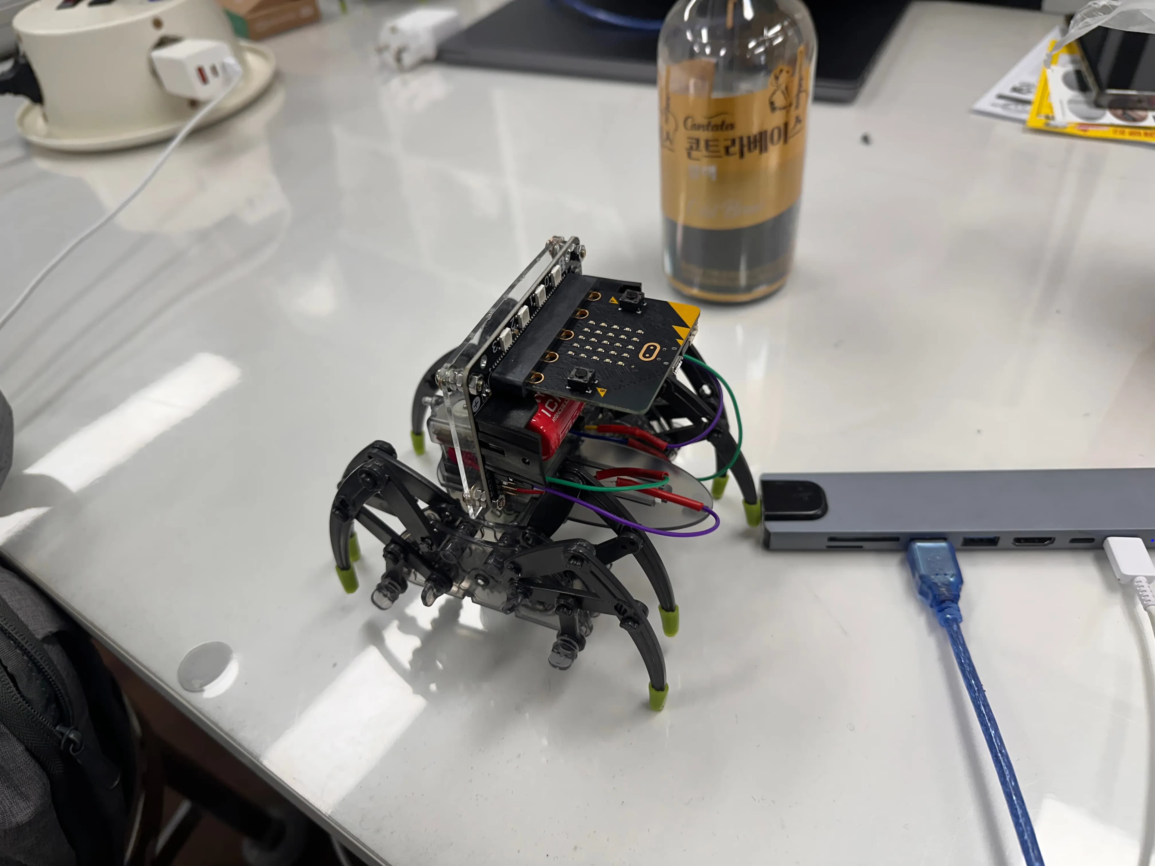 micro:bitでクモロボットをコーディングする-9