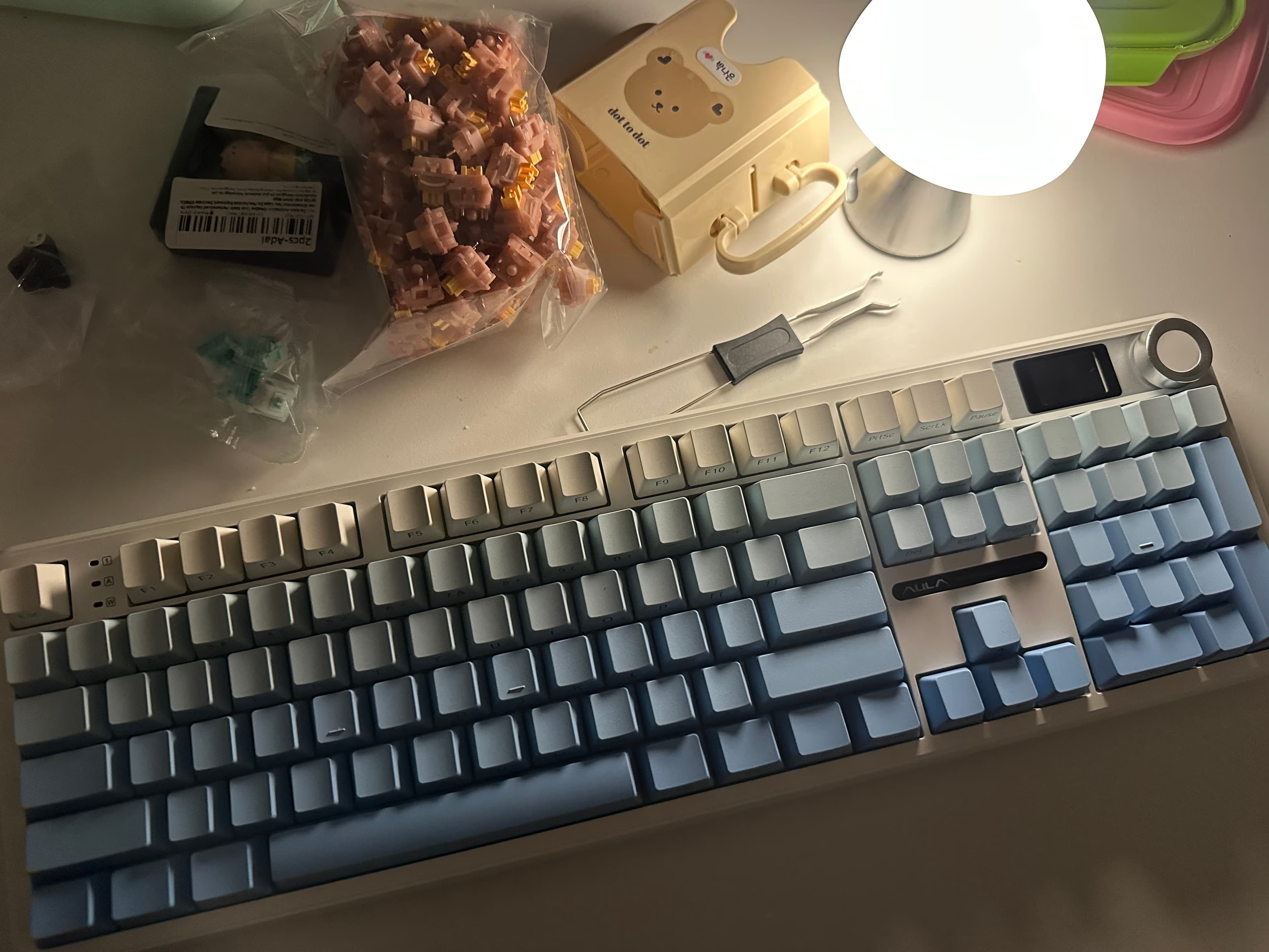 Reseña del cambio de switches AULA Dokgeomi F108 pro Fengling y Outemu Silent Peach v3-13