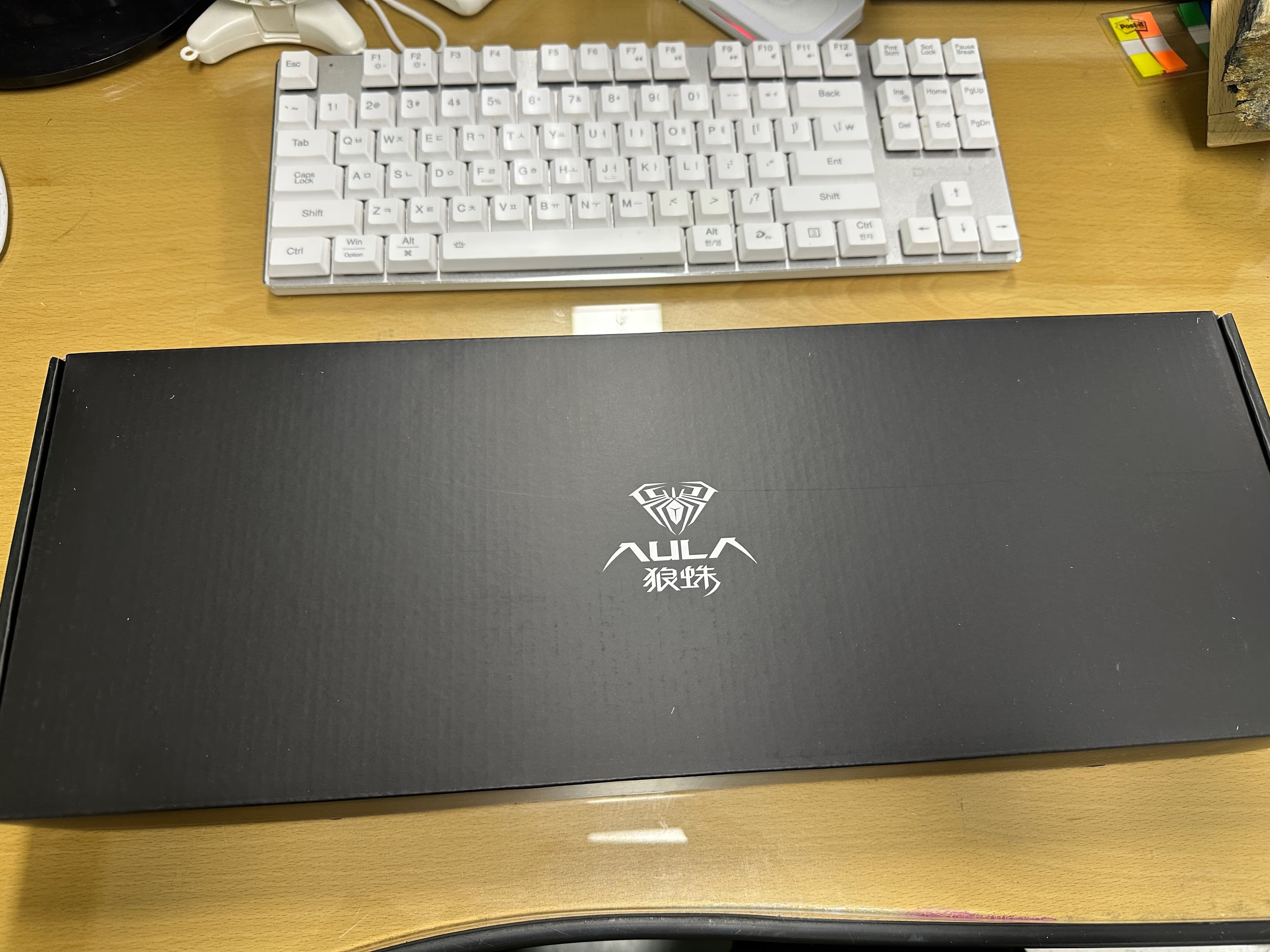 Reseña del cambio de switches AULA Dokgeomi F108 pro Fengling y Outemu Silent Peach v3-4